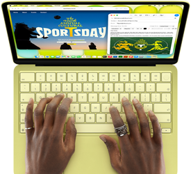 MacBook Neo w kolorze cytrusowożółtym, dłonie na klawiaturze, użytkownik pisze mejla z zaproszeniem na wydarzenie sportowe, obok widoczna jest otwarta strona internetowa z informacjami o wydarzeniu