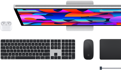 Akcesoria do Maca: Airpods, monitor Studio Display, klawiatura Magic Keyboard, mysz Magic Mouse, gładzik Magic Trackpad, przewód do ładowania MagSafe w kolorze gwiezdnej czerni